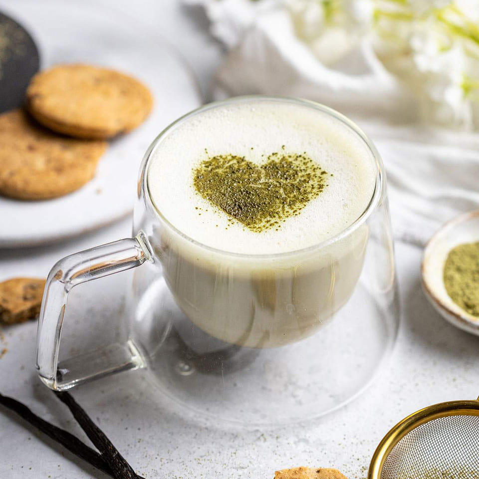 Amp Up Your Energy: The Caffeine Content in Matcha vs. Other Drinks